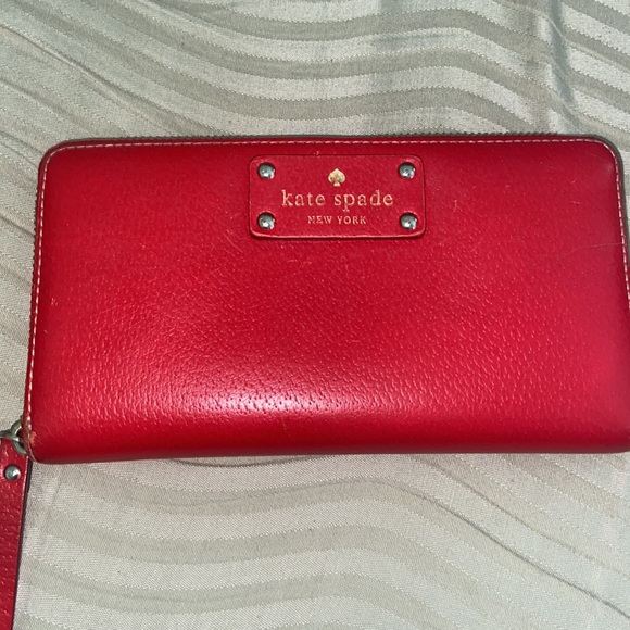 EUC Red Kate Spade Wallet - Picture 5 of 9